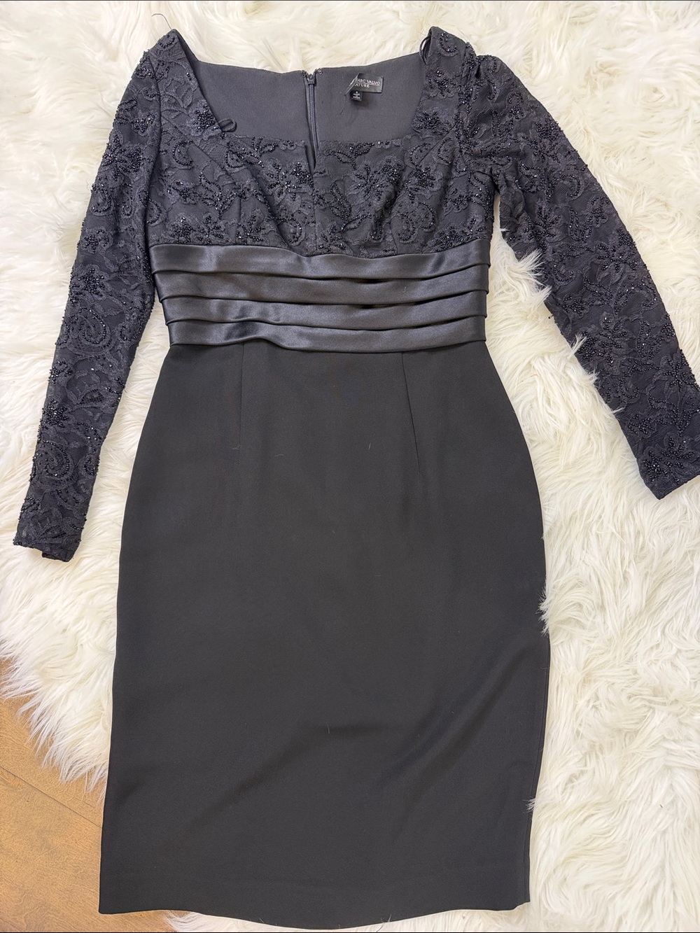 Carmen Marc Valvo Black Lace Long-Sleeve Sheath Dress